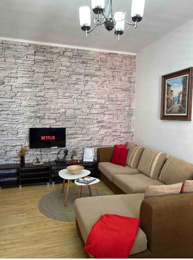 Apartamento Sleepin Shkodër Exterior foto